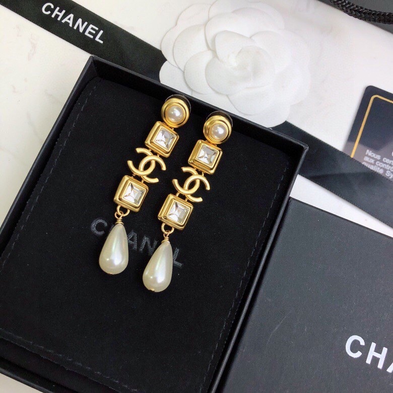 Ch**el earrings